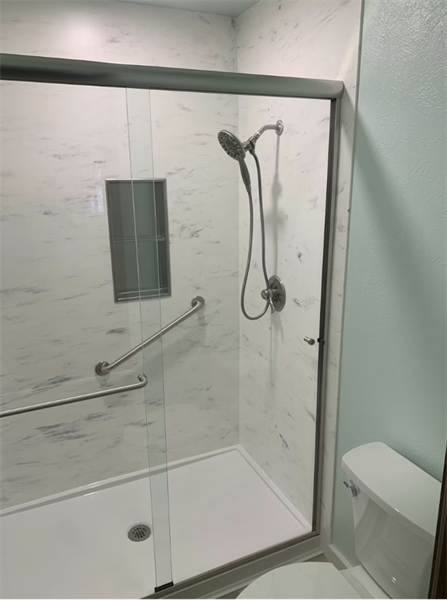 Showers for Seniors Explained for Safety & Accessibility
