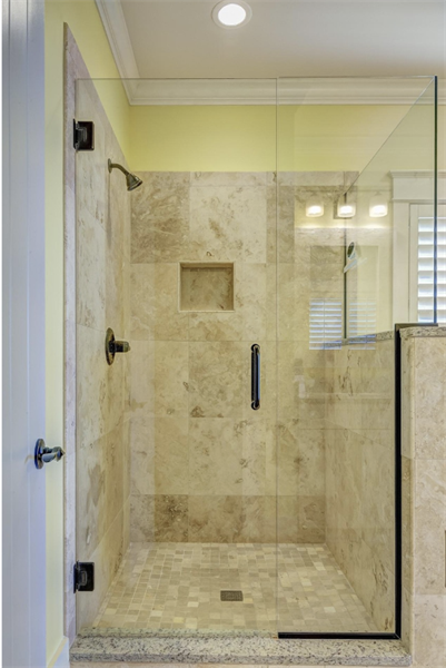 Frameless, Sliding, Hinged  | The Best Shower Doors Features Explained