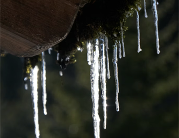 Ice Dam Prevention | Causes & Warning Signs