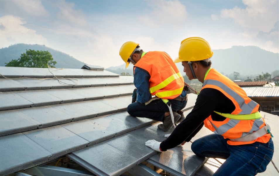 4 Qualities You Should Look for When Hiring a Roofer