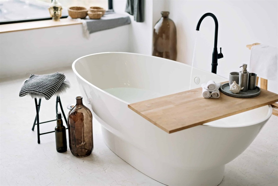 Choosing the Best Bathtub Materials for Your Bathroom Remodel
