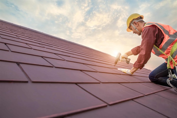 Safety First: The Importance of Proper Roof Installation and Maintenance