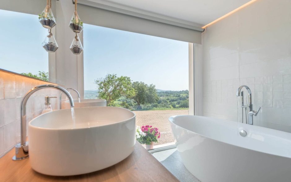 Luxury Bathroom with Large Window