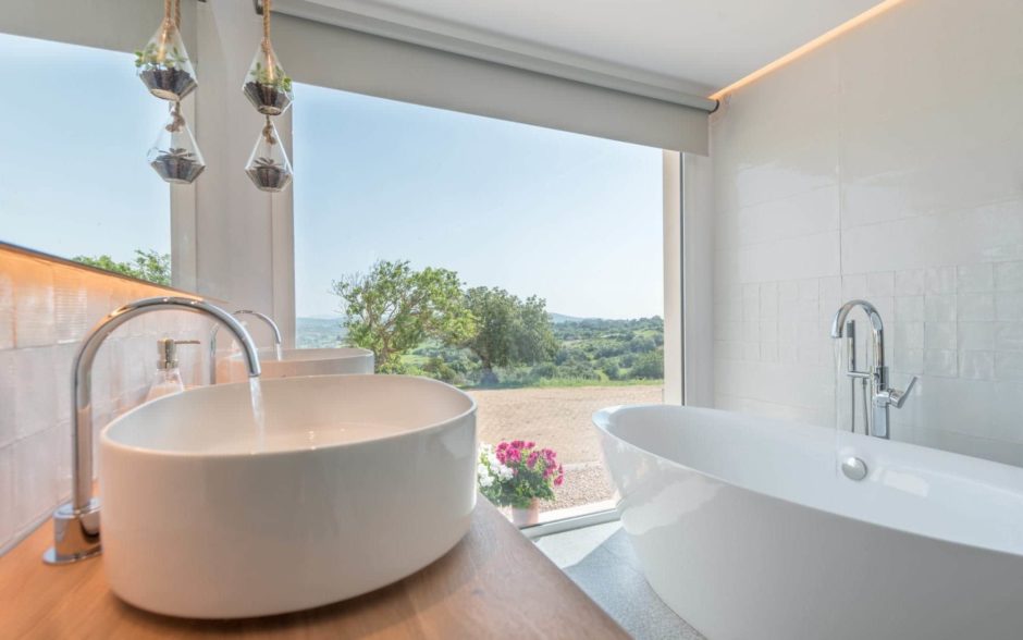 Luxury hotel bathroom Luxury Bathroom with Large Window