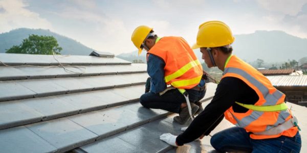 You Should Look for When Hiring a Roofer