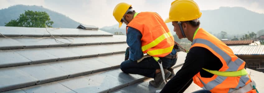 You Should Look for When Hiring a Roofer