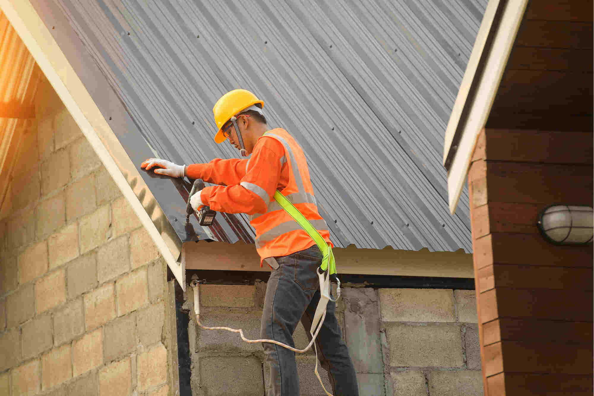 Incorrect or faulty commercial roof repair can not only impact your brand image, but cause major issues in the future Inver Grove Heights Commercial Roofing