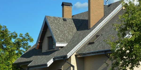 Metal vs. Asphalt Shingle Roof: Which Is Right For You